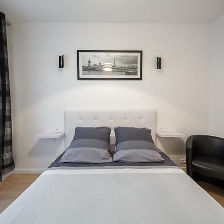 Near Eiffel Tower - Beautiful Flat Apartment Paris Luaran gambar